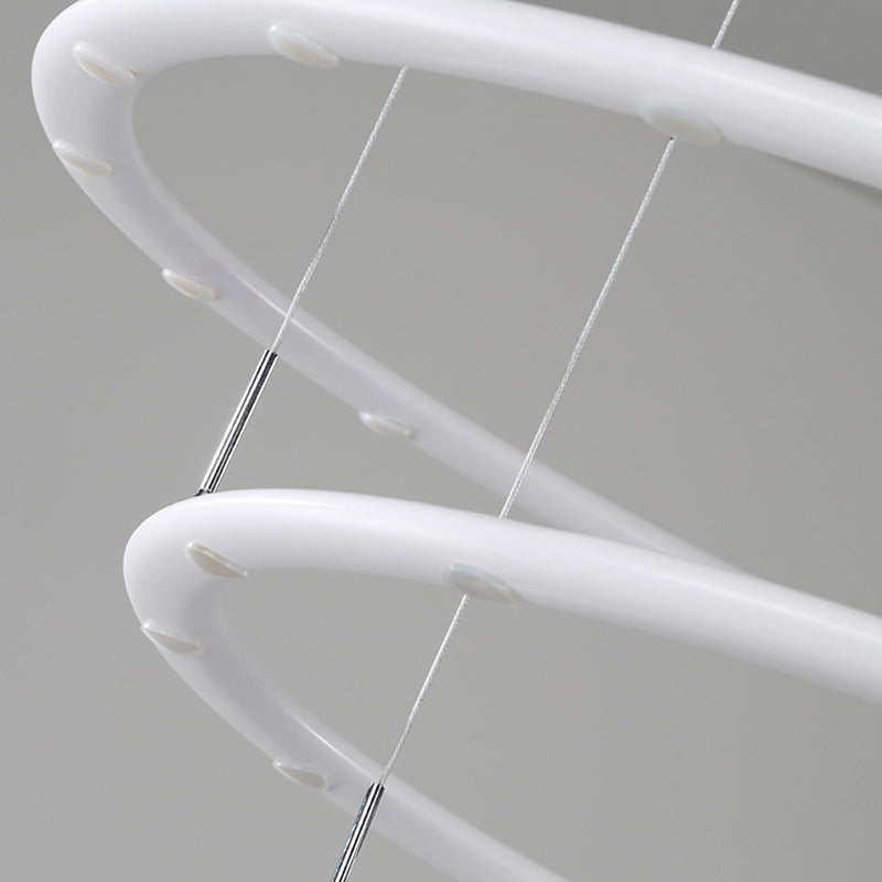 Weißer Halo -Ring Kronleuchter Anhänger Minimalist Metall LED Hängende Licht für Wohnzimmer