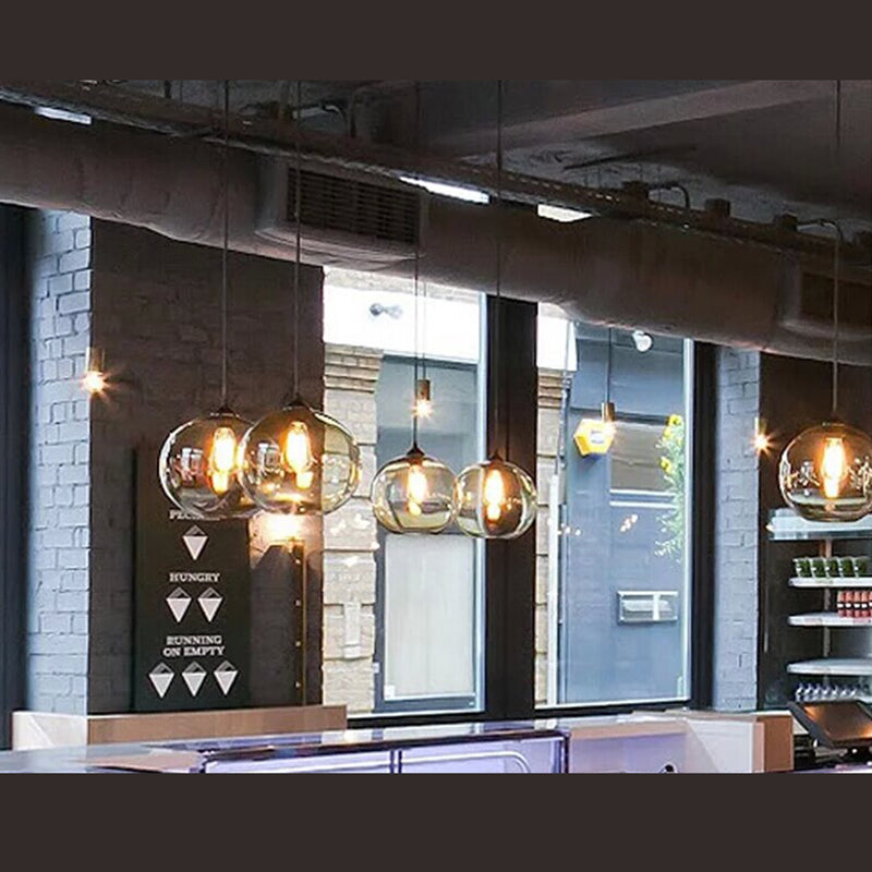 1 Globe lumineux suspension de plafond peinnes