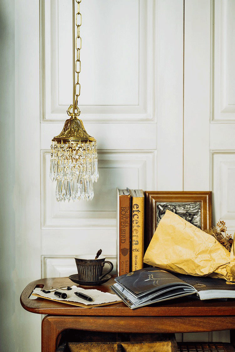 Lámpara de cristal de chimen vintage lámpara colgante de alivio dorado corona colgante para dormitorio
