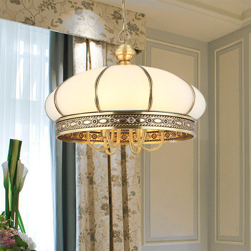 Colgante colonial ovalado 6 cabezas de lámpara de lámpara de vidrio blanco esmerilado en oro