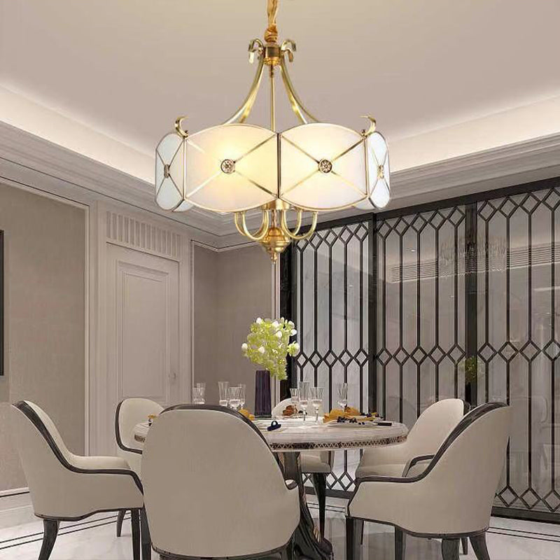 Terratte coloniale sospeso a sospensione 4/6 teste di illuminazione il lampadario in vetro bianco per camera da letto