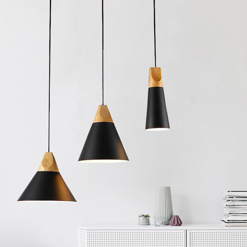 Metal Tapered Hanging Light Nordic Style 1 Light  Restaurant Ceiling Pendant Lamp  with Wooden Top
