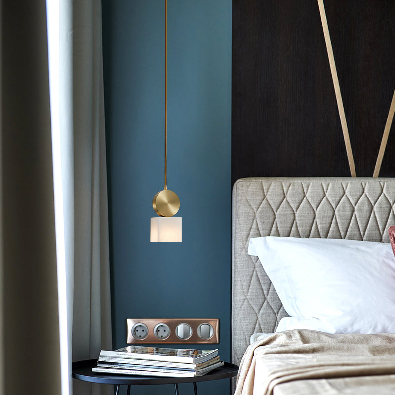 Luz de marco blanco de 1 luces Luz colgante de latón moderno Mini iluminación de iluminación para dormitorio