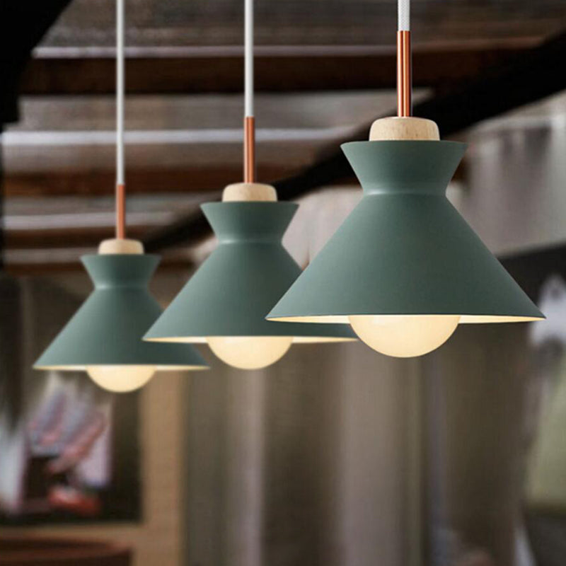 Tonalità in metallo appeso leggero stile nordico 1 ristorante leggero con soffitto a sospensione con top in legno