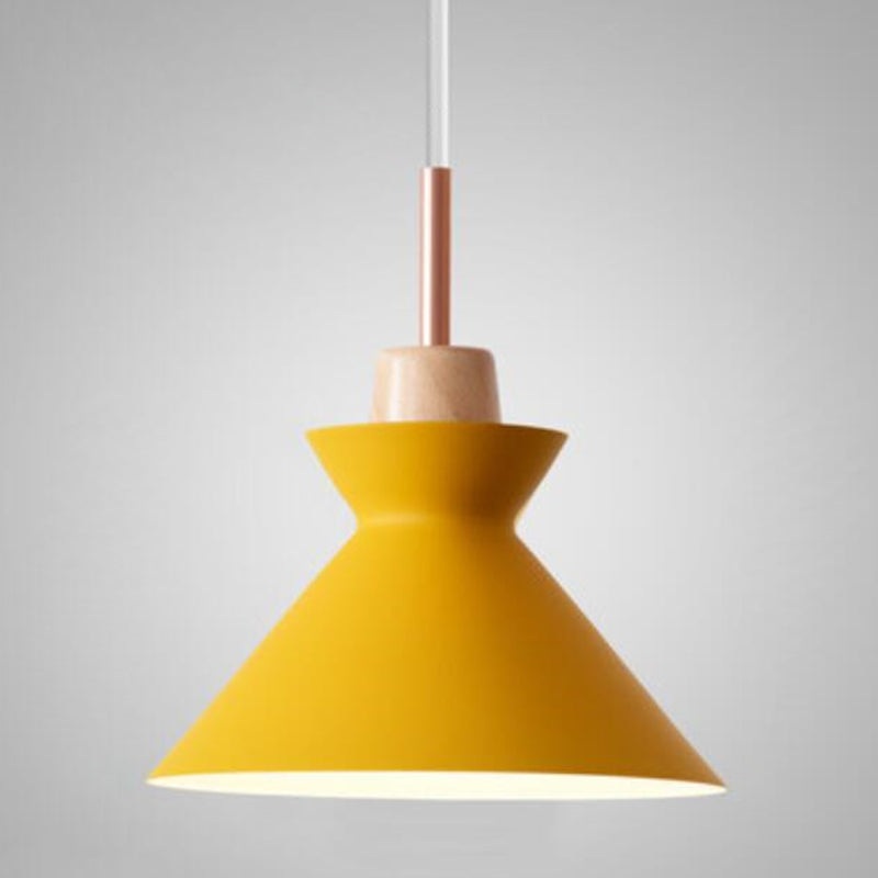 Tonalità in metallo appeso leggero stile nordico 1 ristorante leggero con soffitto a sospensione con top in legno