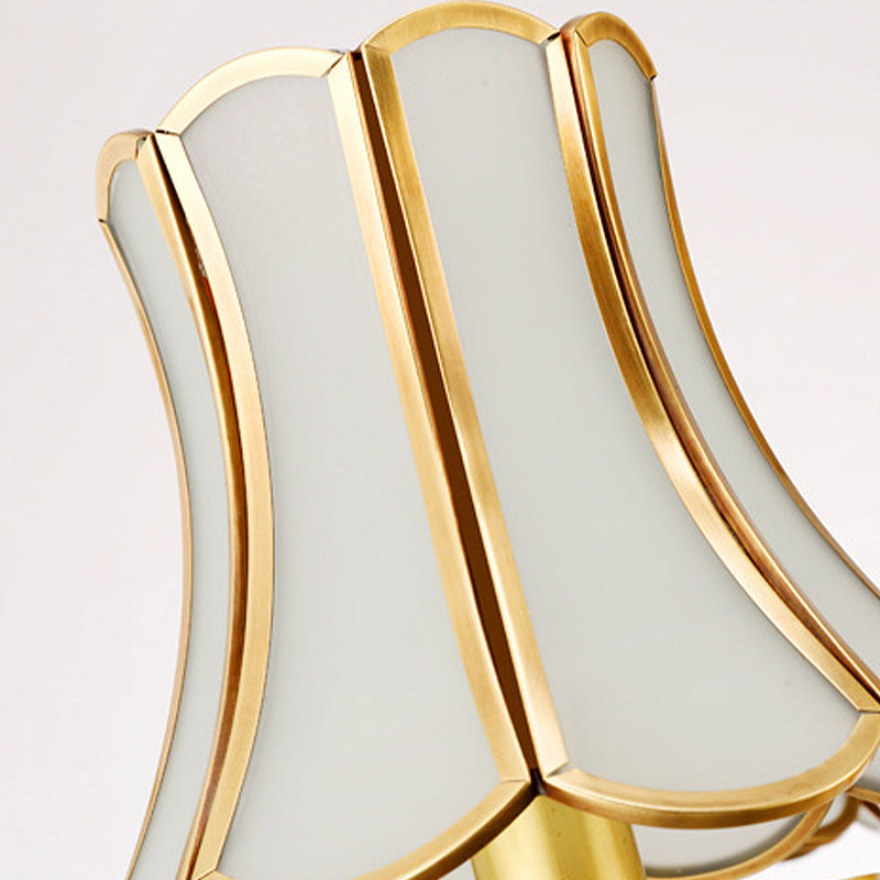 Gefrosteter Glas Goldanhänger Kronleuchter ausgewirkt 3/6 Lichter Kolonialismus Decke Hangtiere für Schlafzimmer