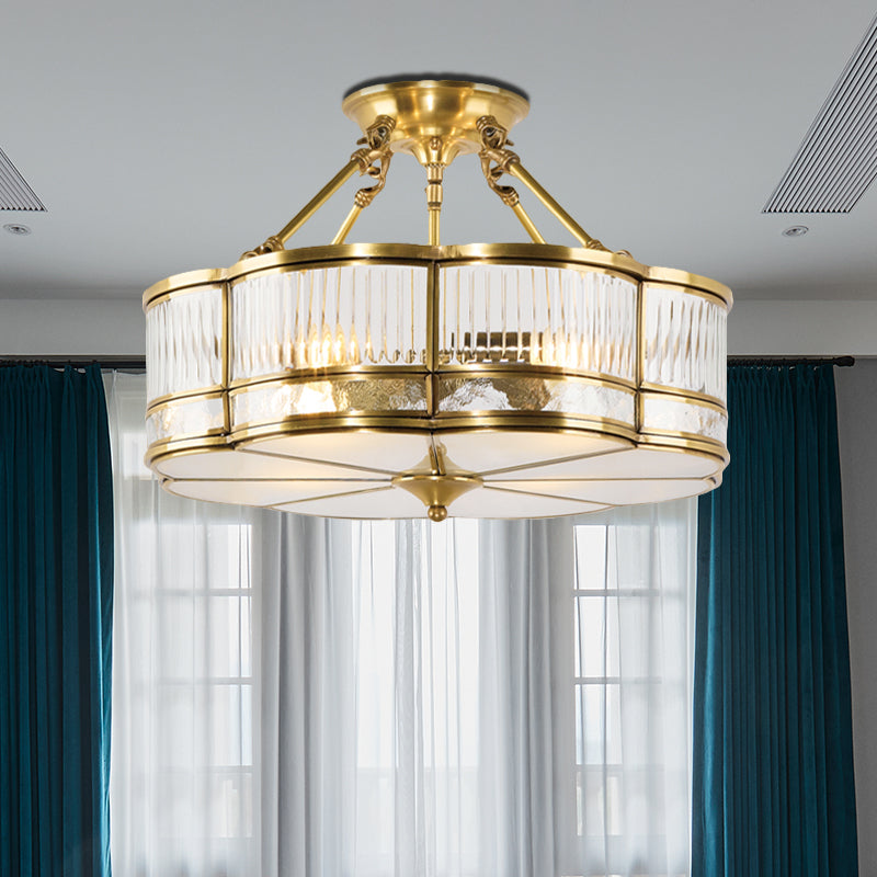 Fleur de verre givré semi-flush monte Light Colonial 3 lumières Corridor plafonnier Aménagement avec cadre métallique en laiton