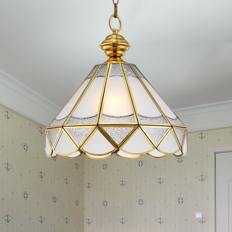 Lámpara colgante de vieira dorada de vidrio esmerilado tradicional 1 Luz de la sala de estar de luz Luz del techo