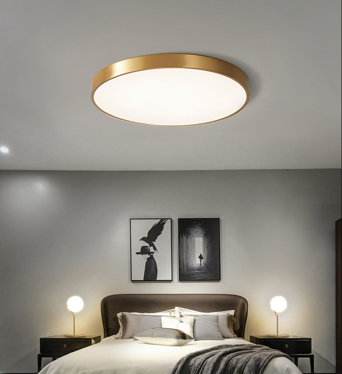 Luminaire de plafond encastré moderne en métal