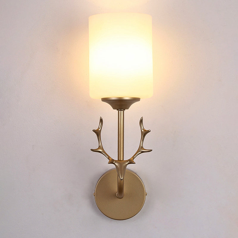 Lámpara de pared de pared negro/latón 1 lámpara de pared cilíndrica de vidrio blanco rural para sala de estar