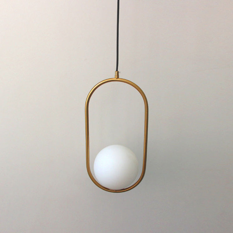 Luce a sospensione sferica a sospensione di vetro moderno moderno nordico con anello di metallo ellittico per sala da pranzo