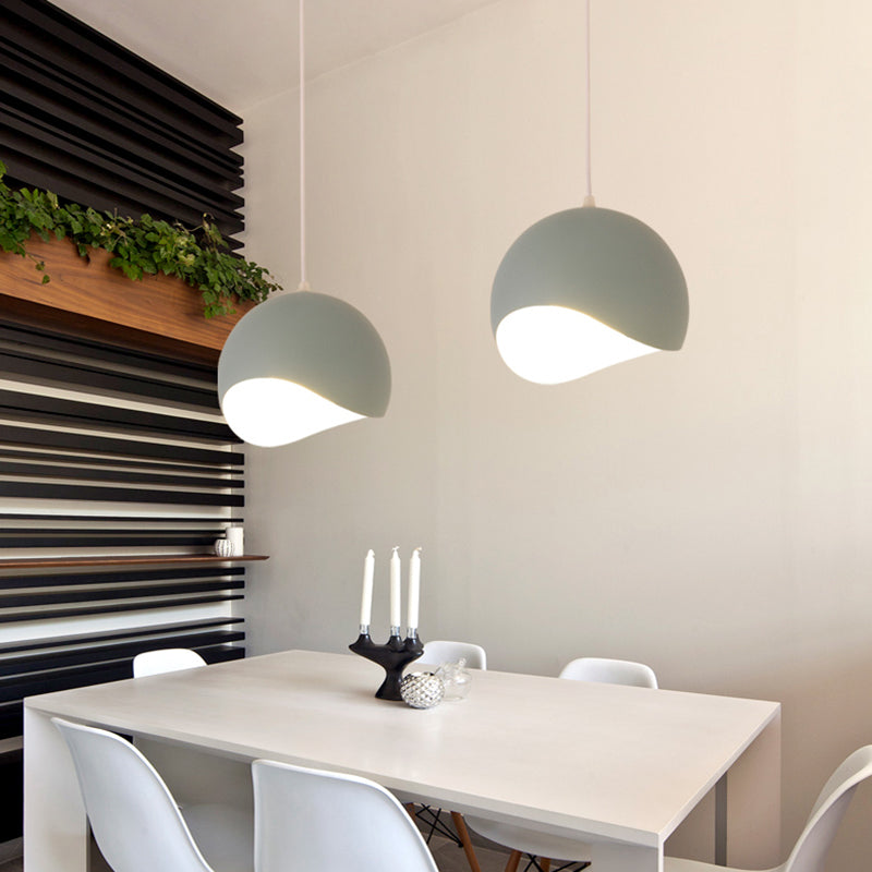 Lámpara colgada con cúpula de aluminio Macaron de 1 luce con diseño de borde de olas