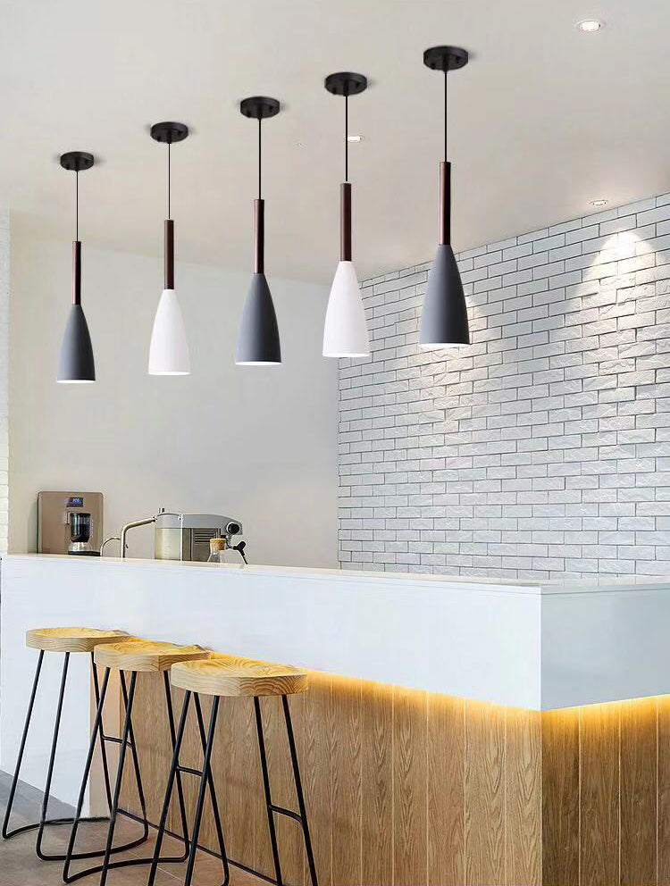 Ultra-moderne sich verjüngte Anhänger-Beleuchtungskörper metallische Hanglampe mit Hangschnur für das Restaurant