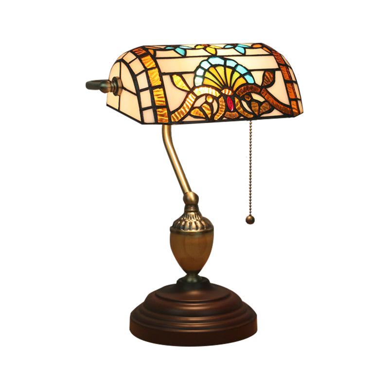 Tiffany Victorian/Mediterraneo/barocco Light 1 comodino in vetro colorato in ottone per camera da letto