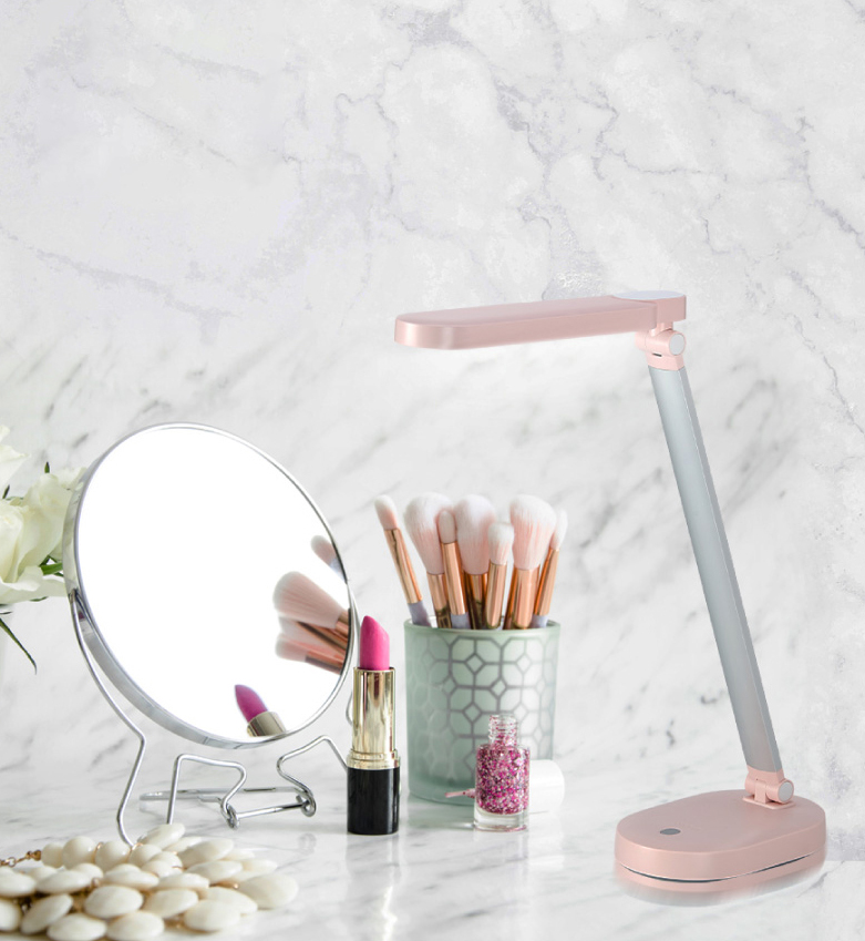 Modern Table Lamp With Usb Port Plastic Table Light