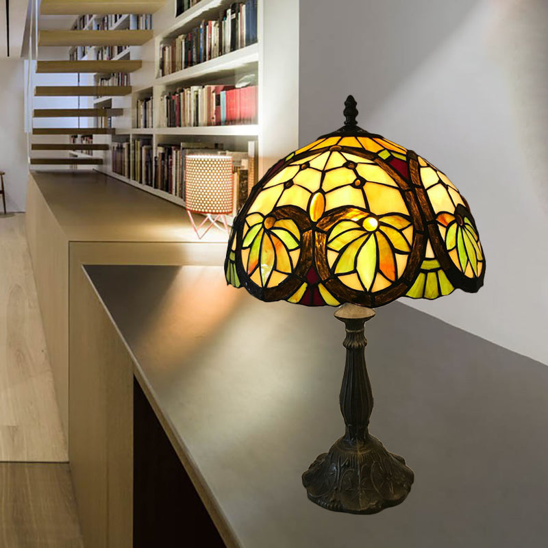 1 Light Bedside Table Lamp Tiffany Brass Nightstand with Domed Stained Glass Shade