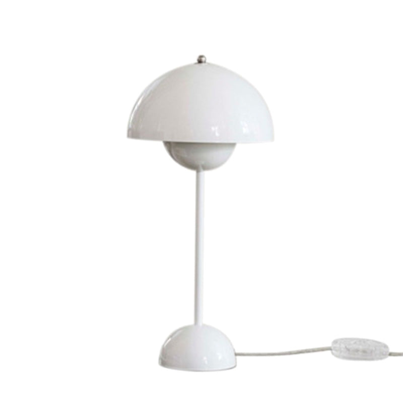 Lampada da tavolo in metallo creativo a forma di funghi da 9,8 "diametro la spia di scrivania in stile macuhico per camera da letto