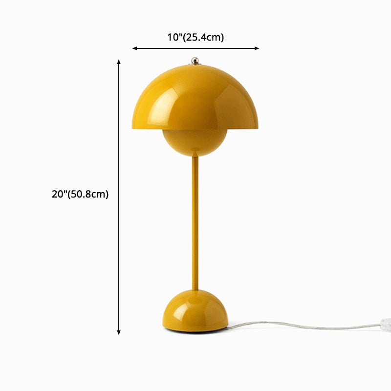 Pilzförmige kreative Metalltischlampe 9,8 "Durchmesser Nordic Makaroon-Schreibtischlicht für Schlafzimmer