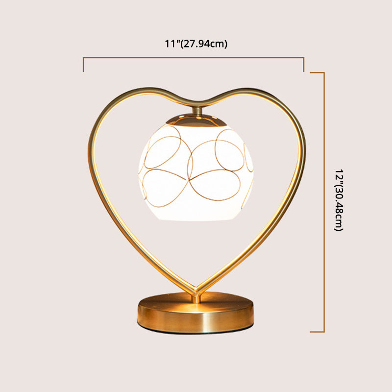 Simple amorevole tavolo a forma di cuore Light Metal 1-Bulb Lampada da lettura da comodino con cupola in vetro
