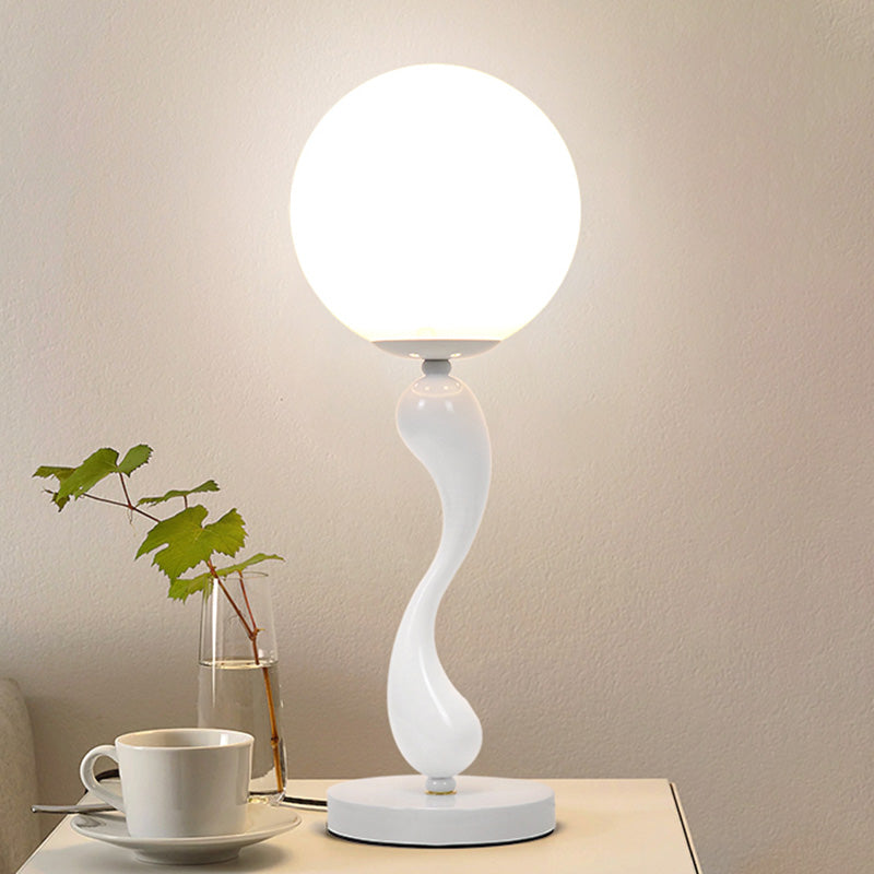 Style nordique 1 lampe de table de bulbe lampe de navette de base en forme de dauphin avec abat-jour lampadaire