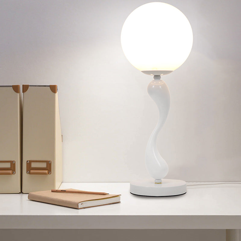 Stile nordico 1 lampada da tavolo lampada a forma di delfino Luce da comodino con paralume