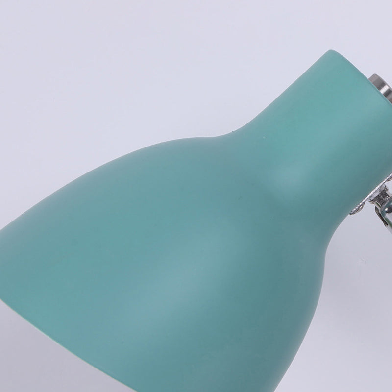 Lámpara de mesa de tono de domo de estilo macarrón nórdico Diseño de brazo ajustable de metal Luz de noche de 1 luces