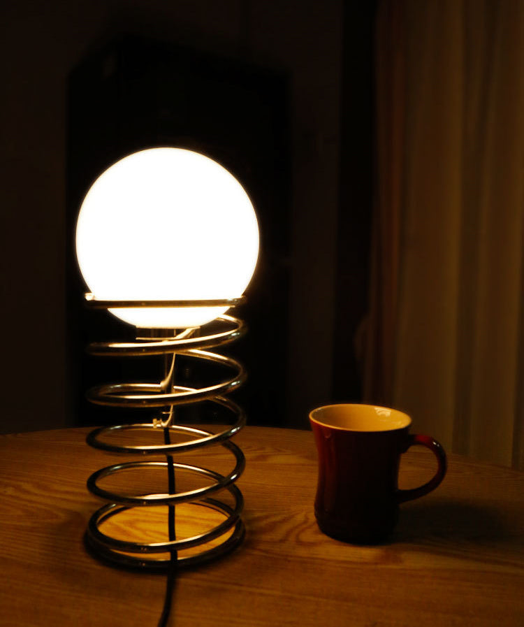 Lampada da tavolo a molla cromata Lampada da comodino minimalista in vetro bianco a 1 lampadina per camera da letto