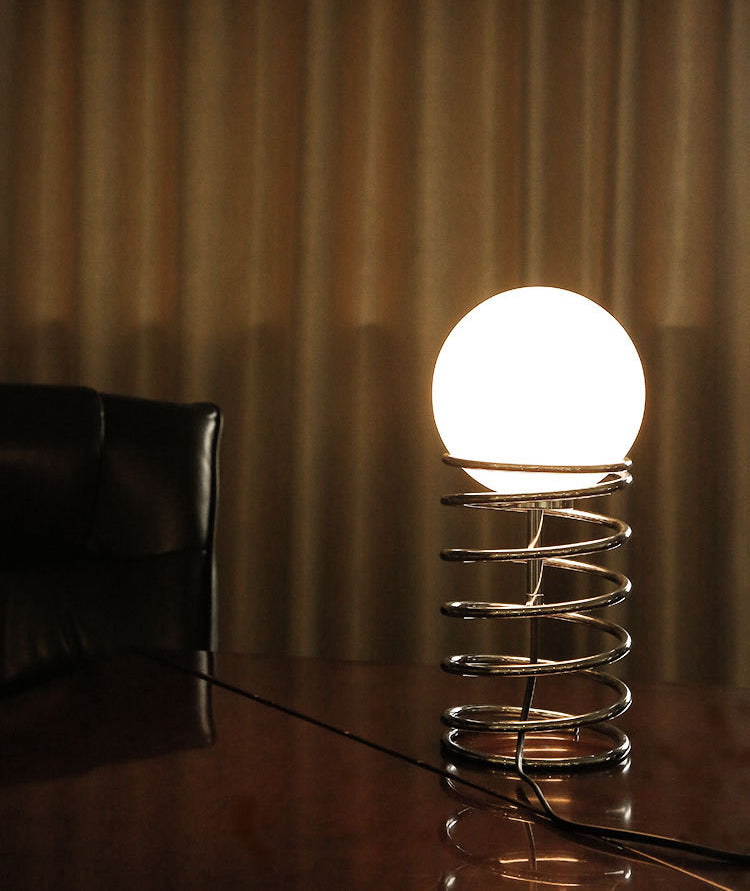 Lampada da tavolo a molla cromata Lampada da comodino minimalista in vetro bianco a 1 lampadina per camera da letto