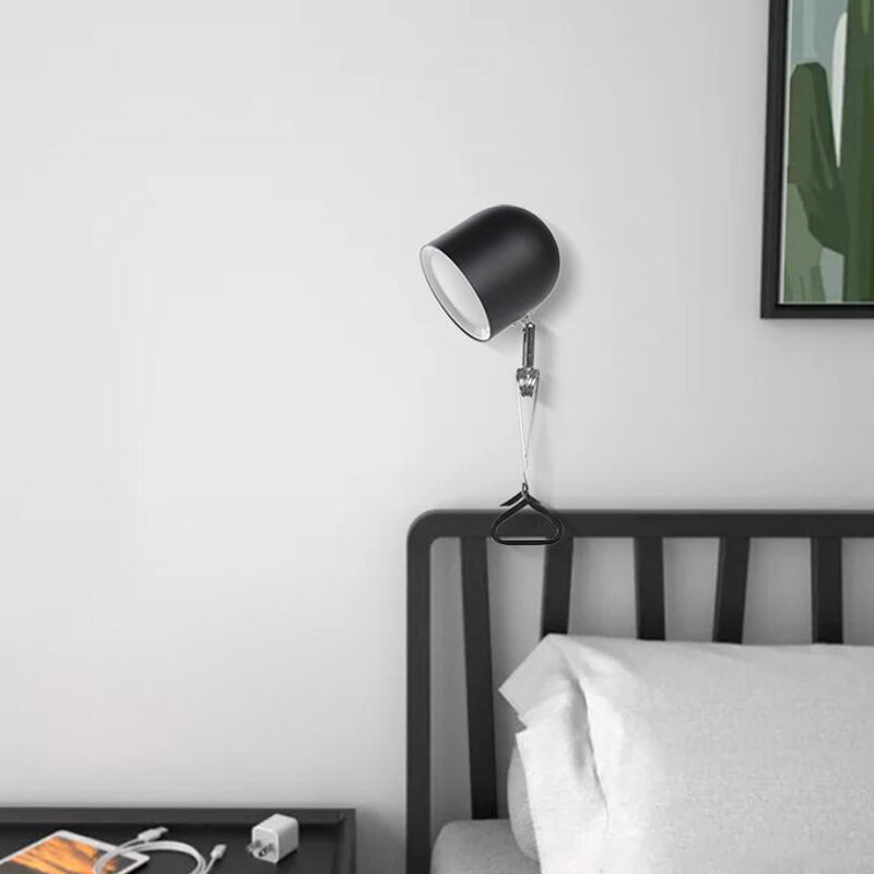 Luz de mesa LED de dormitorio de metal de lámpara de timbre de estilo macarrón