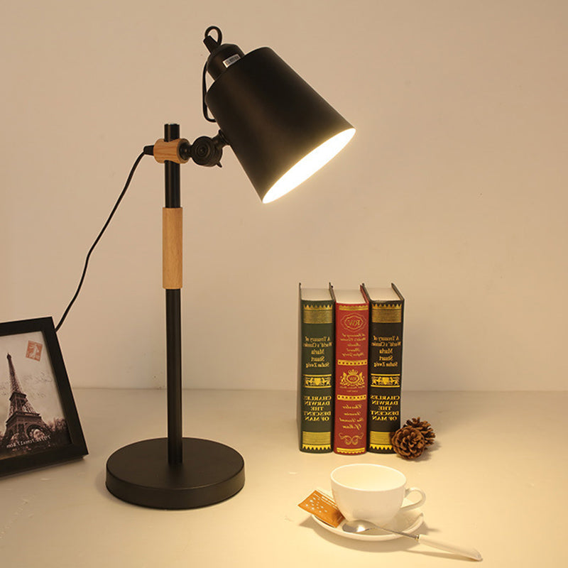 Lámpara de escritorio de tono de cono con pivoteas Metal nórdica de 1 luces Ligera de lectura de la sala de lectura