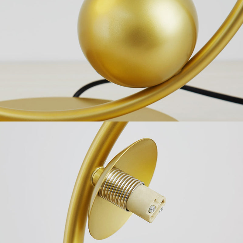 Lampada da tavolo decorativa per la casa in stile postmoderno in vetro opale con linee metalliche, lampada da comodino per camera da letto