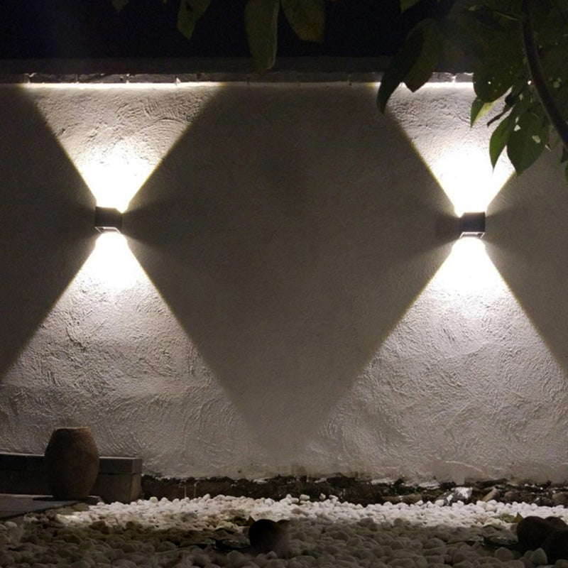 Moderner minimalistischer Stil nach oben und unten LED Wandleuchte Metal 2 Lichter Wandleuchten