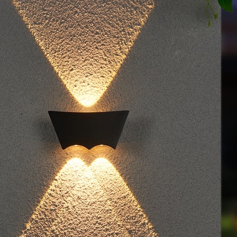 Modern Minimalist Style Up and Down LED Wall Sconce Metal Sconce Light Fixtures for Outside Wall