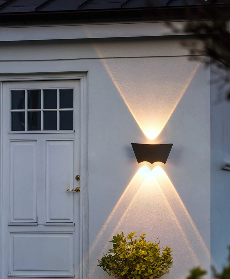 Modern Minimalist Style Up and Down LED Wall Sconce Metal Sconce Light Fixtures for Outside Wall