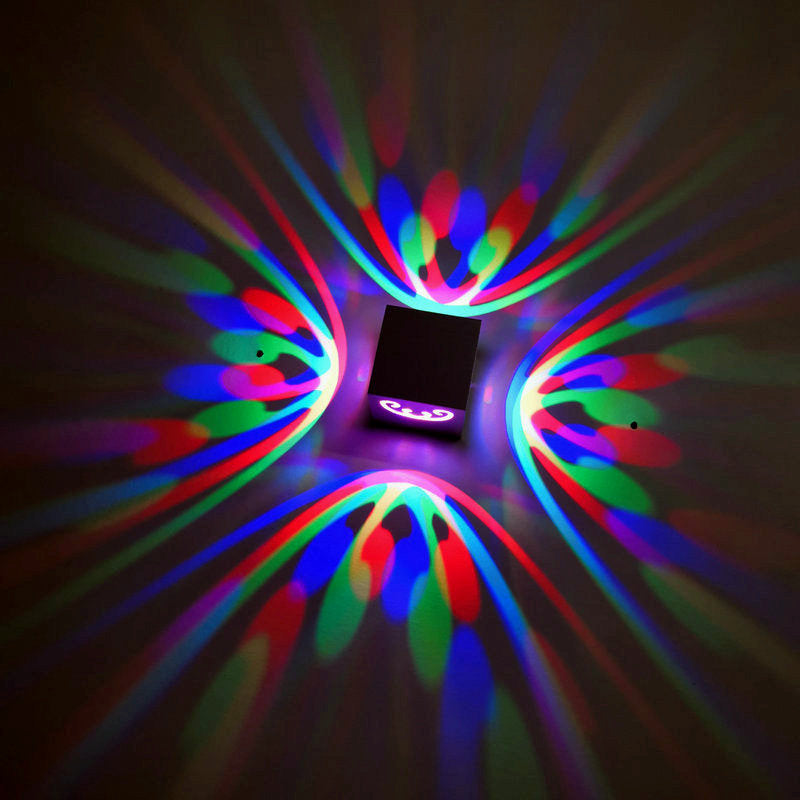 Lampe murale RVB tourbillonnant l'ambiance de style moderne lampe à applique LED décorative pour le vin pub