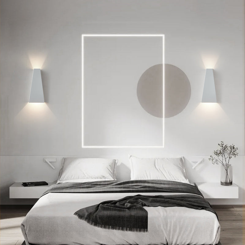Modern Minimalist Style Geometric Up and Down LED Wall Sconce Metal Wall Light for Stairway