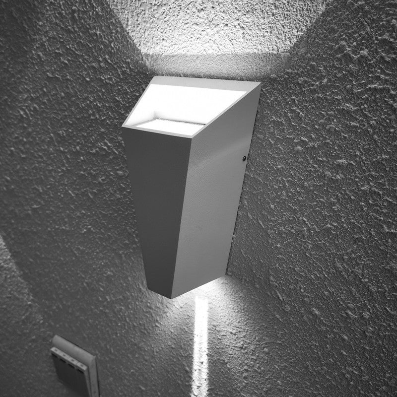 Lampe murale en métal géométrique simplicité moderne à 2 lumières extérieures, application murale imperméable pour le balcon de jardin