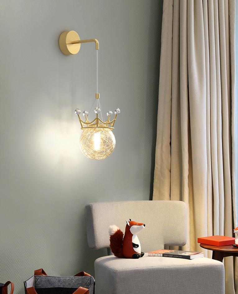 Decorative 1 Light Wall Lamp Globe Glass Hanging Wall Lamp in Brass Finish for Bedroom
