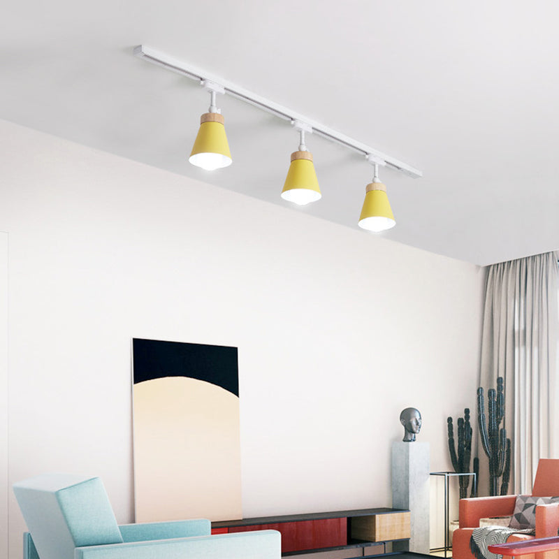 Nordic Metal & Wood Rail Lighting luminaires pour éclairage conique encastré de rail de plafond dans le hall d'entrée et la chambre à coucher