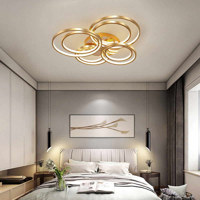 21"/28" Long Circle Metal Ceiling Mounted Fixture Modernism LED Gold Semi Flush Mount Light Fixture in Warm/White Light