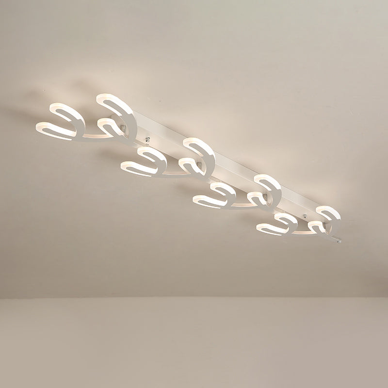 Minimalist LED Koralle Flush Mount Lampe Weiß Acryl 4/5-Kopf Wohnzimmer-Deckenbeleuchtung in Warm/Weißes Licht