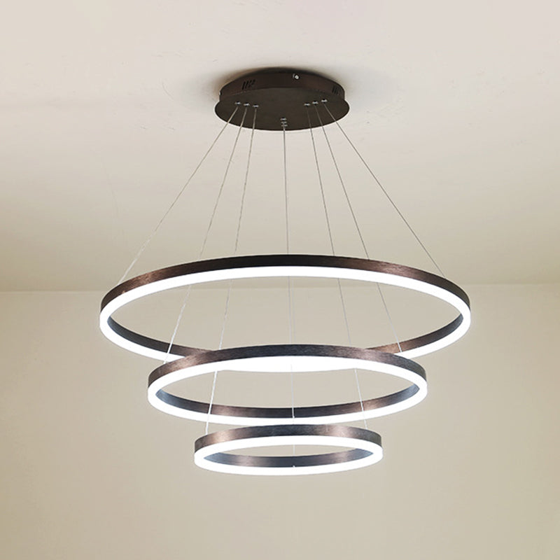 Luce a ciondolo a LED nero in ferro battuto in cerchi a strati di stile di lusso moderni Luce soffitto con ombra acrilica