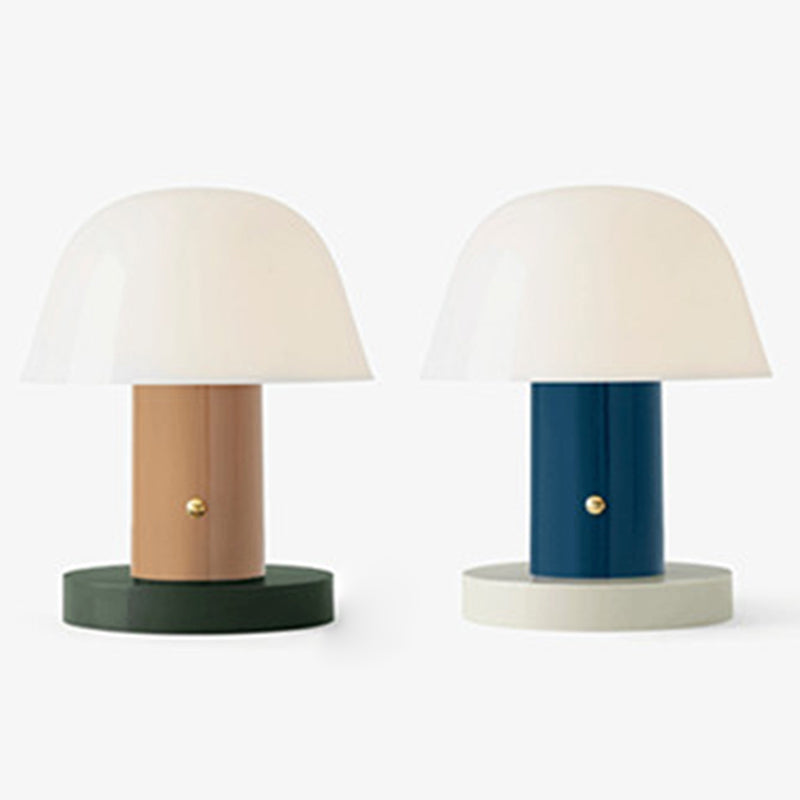 Lampada da tavolo moderna in stile minimalista a cupola Lampada da tavolo in vetro a 1 luce per camera da letto