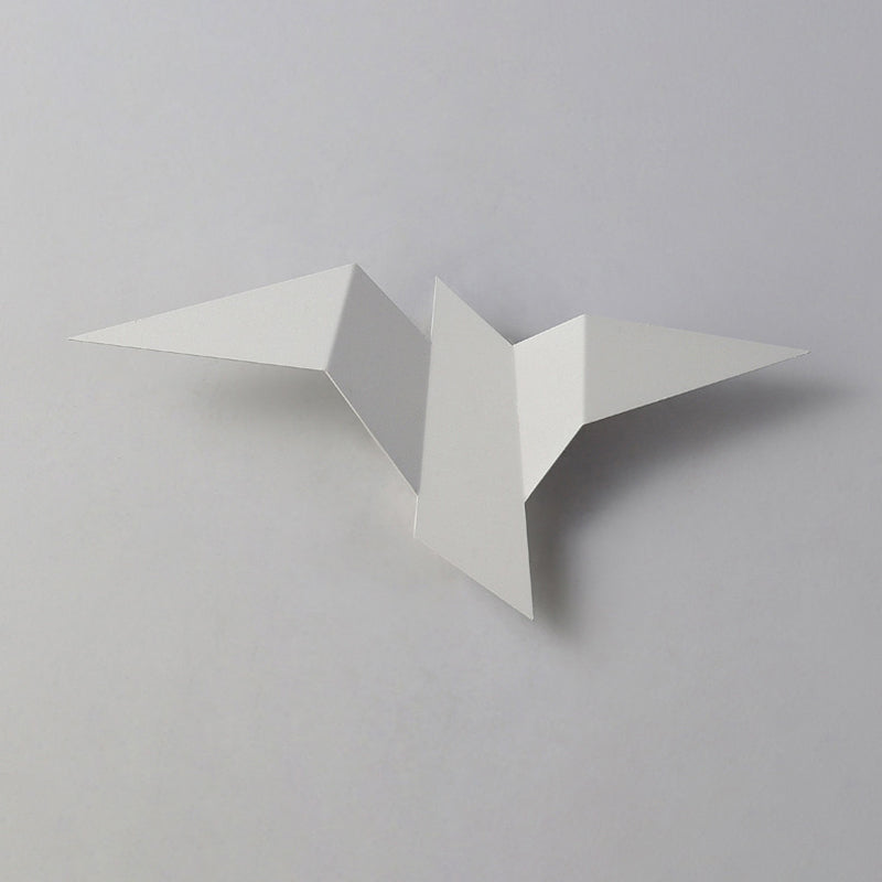 Flying Birds Creative Shaped LED Wall Sconces Post-modern Style Minimalism Metal Wall Light for Bedroom Living Room