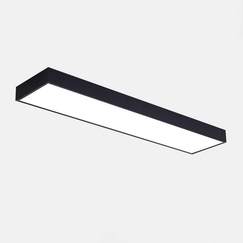 Lampade da soffitto rettangolari in metallo con montaggio a incasso. Lampade da incasso per ufficio moderne