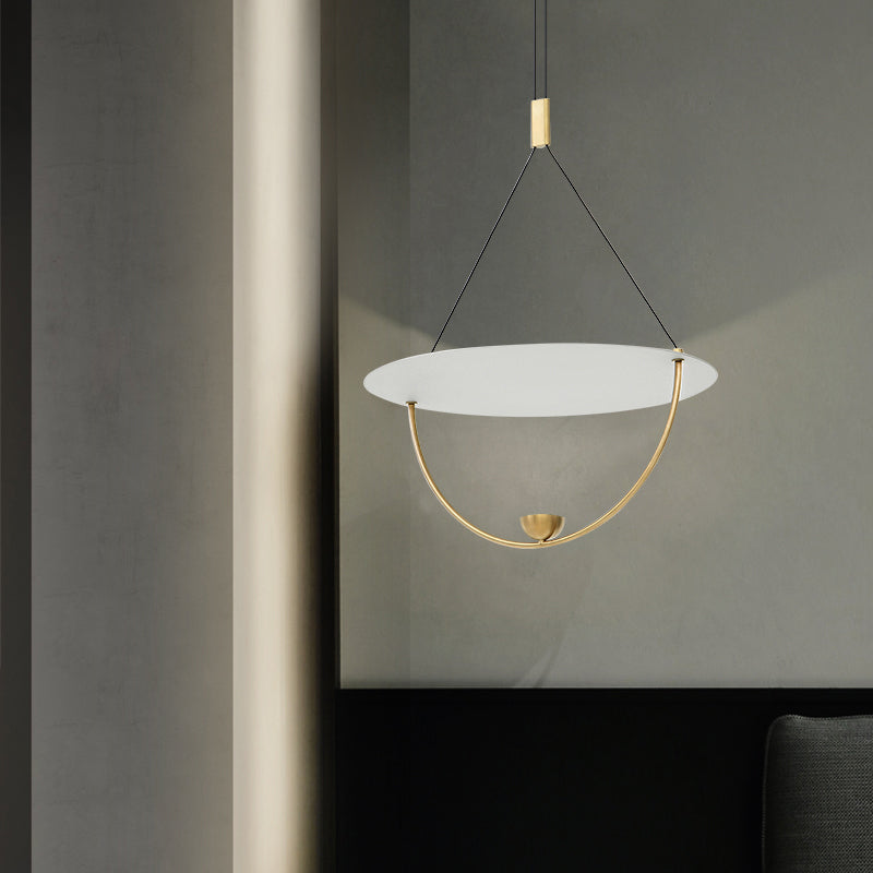 Luz de colgante de lágrima acrílica súper delgada Lámpara de oro LED simple Lámpara colgante en luz cálida
