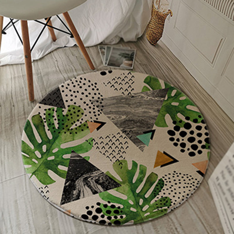 Green Tone Palm Leaves Pattern Rug Polyester Antique Carpet Stain Resistant Rug for Living Room