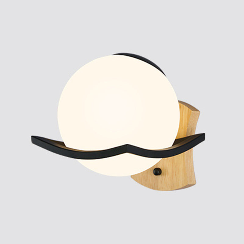 Lampada da parete in vetro bianco lattigio a 1 luce Stile Nordic Simplicity Lighting Second Lighting Fun per camera da letto