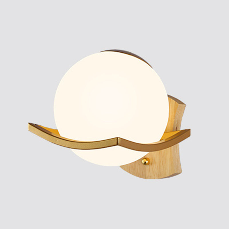 Lampada da parete in vetro bianco lattigio a 1 luce Stile Nordic Simplicity Lighting Second Lighting Fun per camera da letto