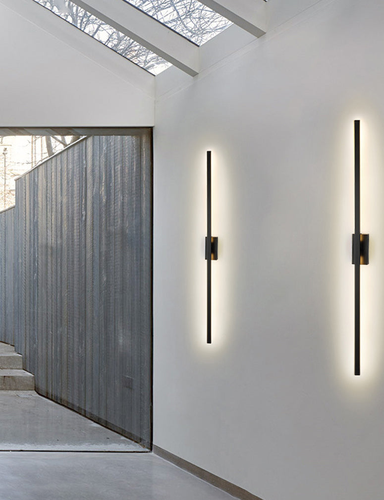 Minimalisme rotatif Ligne LED lampe murale contemporain Long Strip Strip acrylique Lalls d'applications en noir